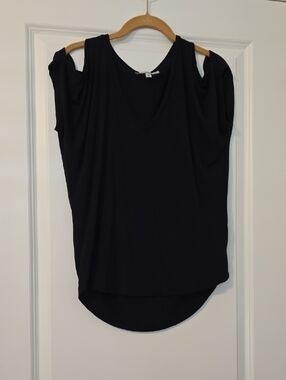 Express Black Cold-Shoulder Tank Top Size XXS
